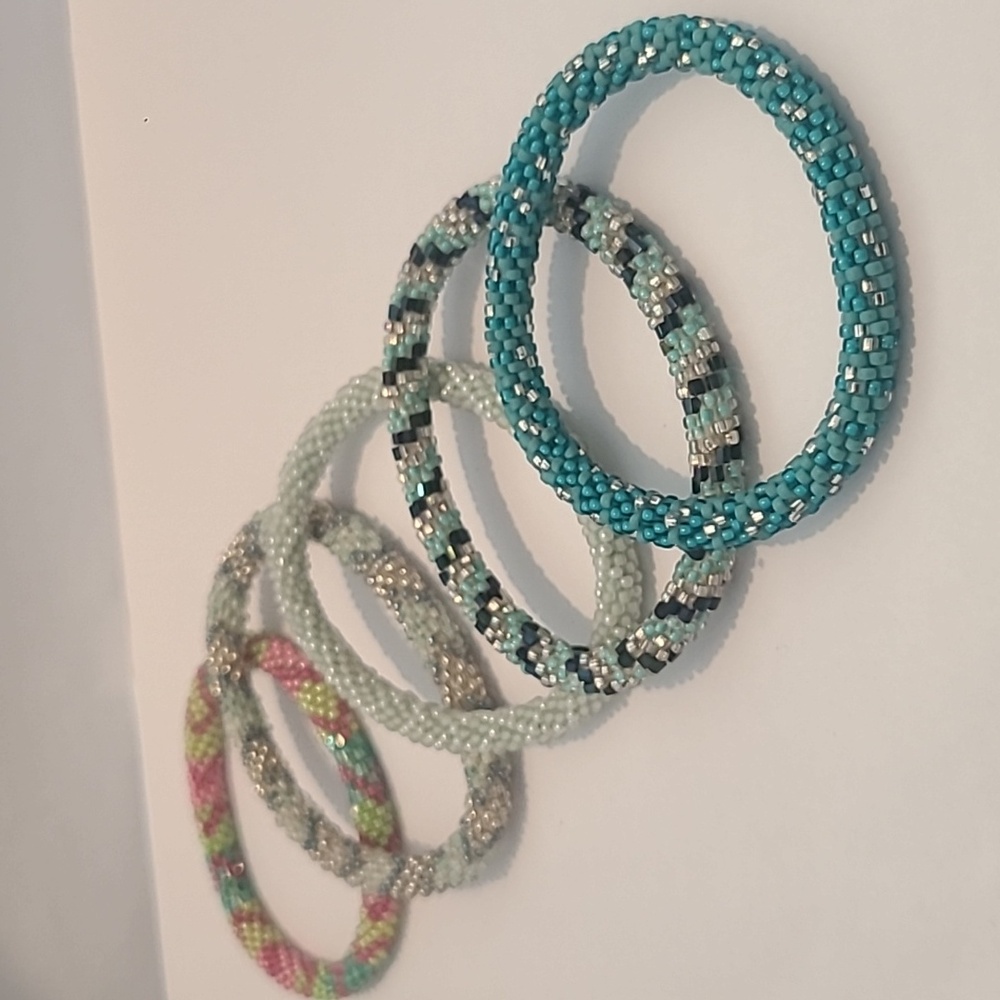 HAND CROCHETED SEED BEAD ROLL ON BRACELETS IN LOT OF 5 DESIGNS
